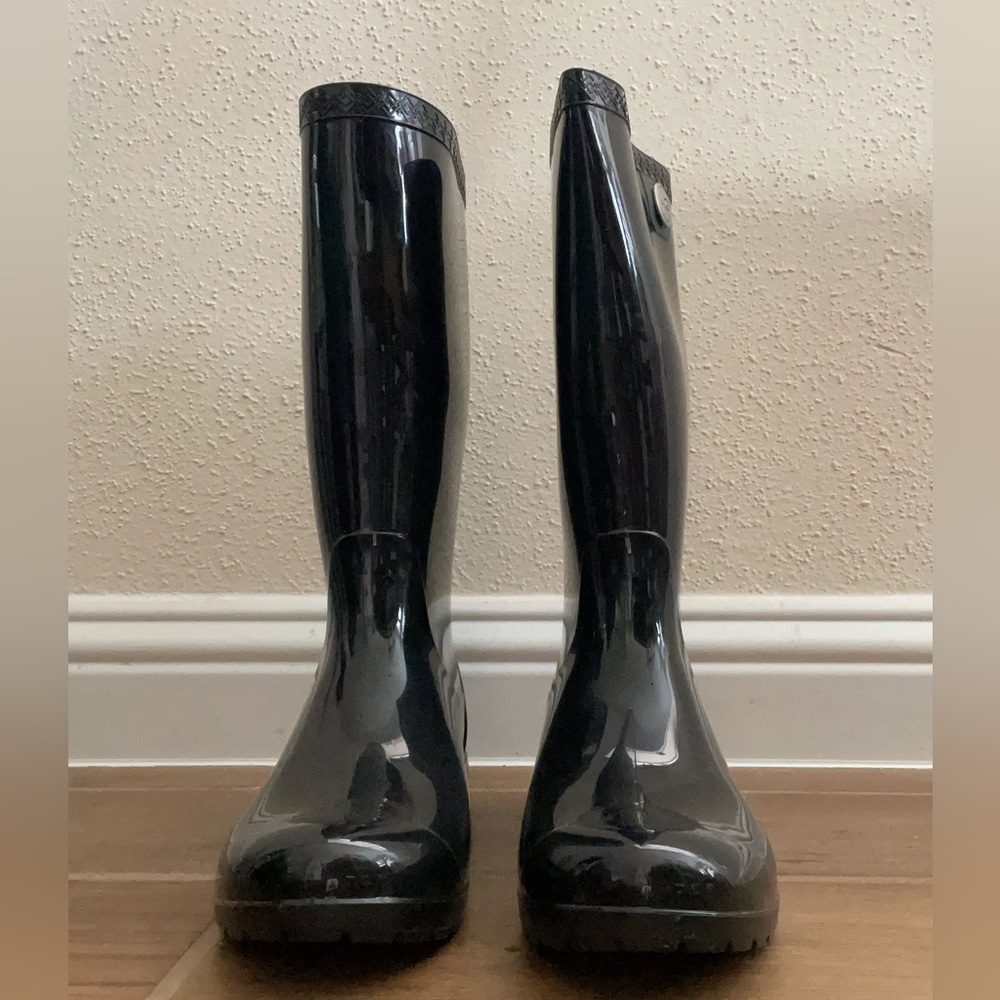 UGG Women’s Size US 7 Shaye Black Rubber Rain Boot - Picture 16 of 16